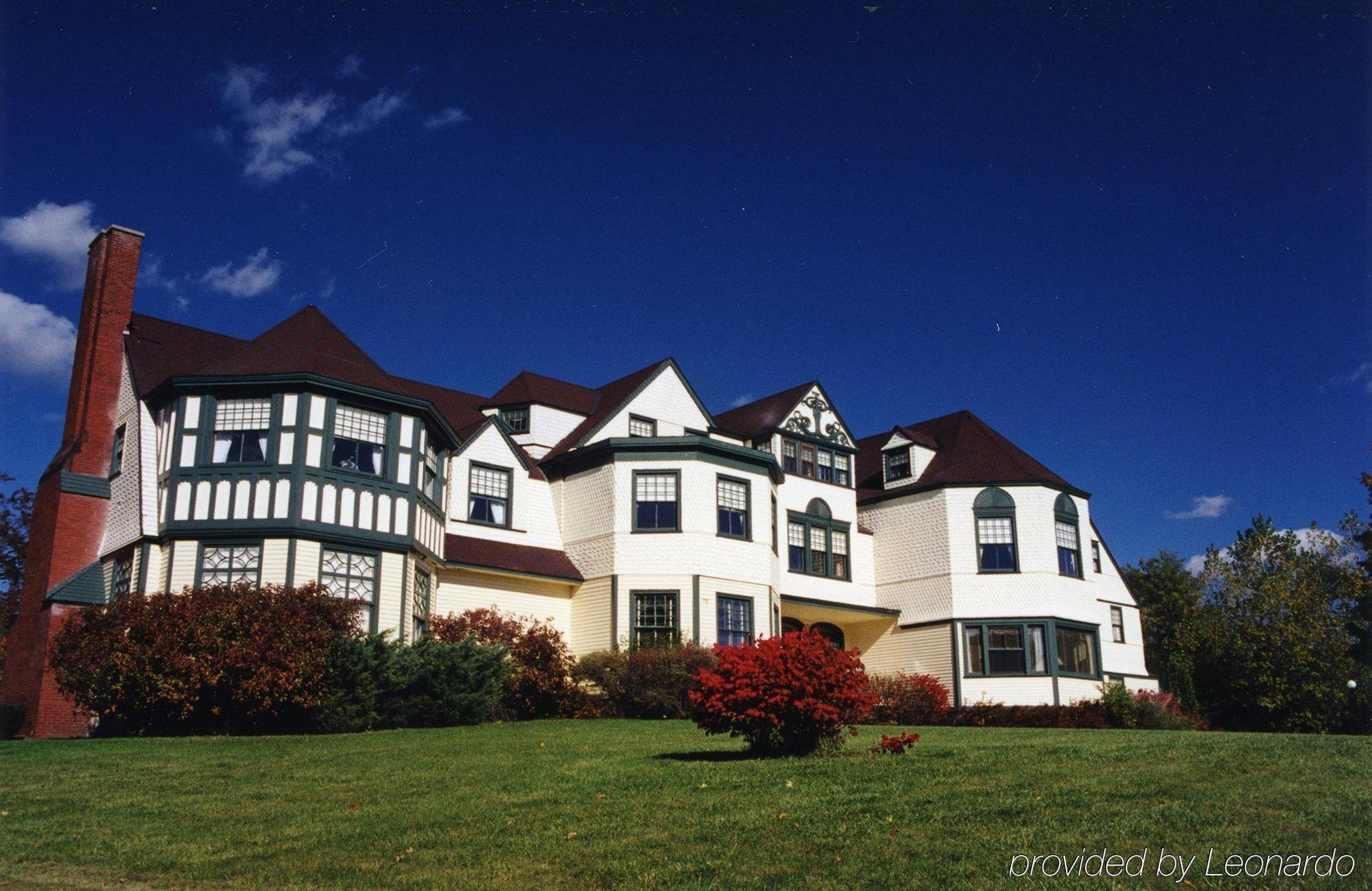 Cranwell Spa And Golf Resort (Adults Only) Ленокс Екстер'єр фото