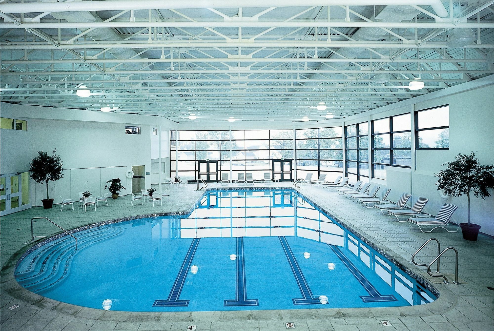Cranwell Spa And Golf Resort (Adults Only) Ленокс Екстер'єр фото
